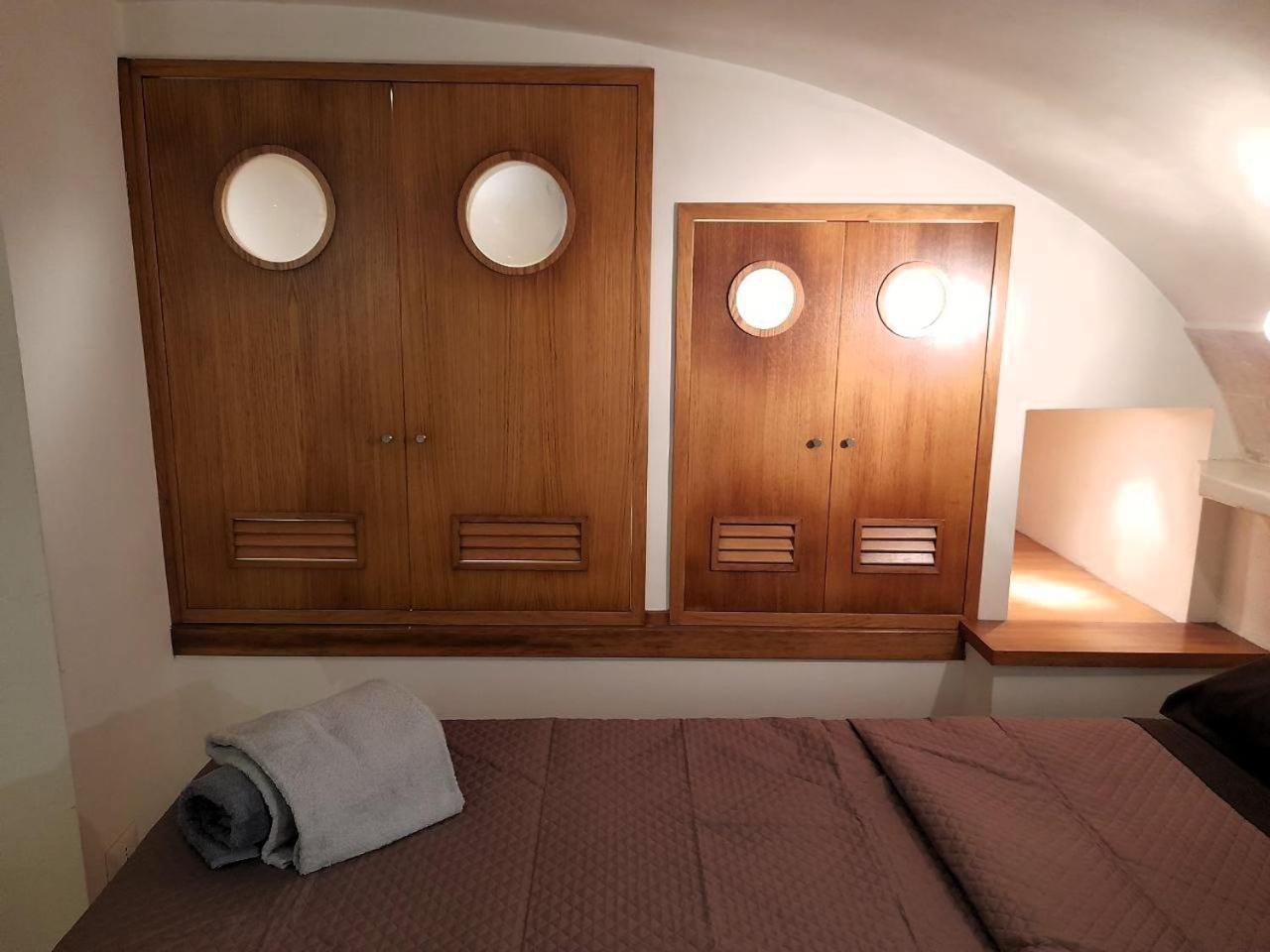Toledo 27, A Due Passi Da Piazza Del Plebiscito Apartment Naples Exterior photo