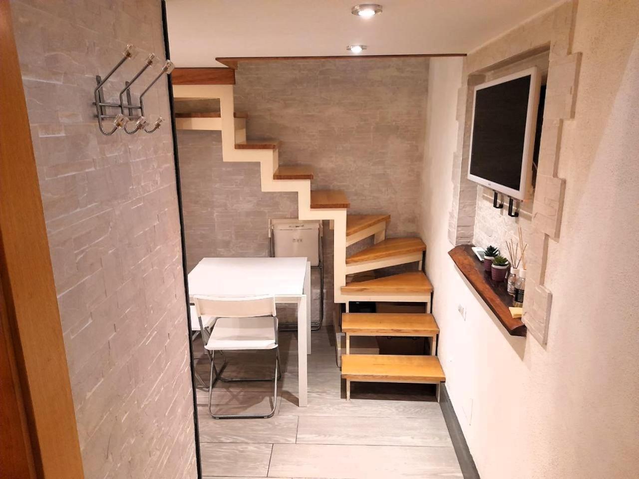 Toledo 27, A Due Passi Da Piazza Del Plebiscito Apartment Naples Exterior photo