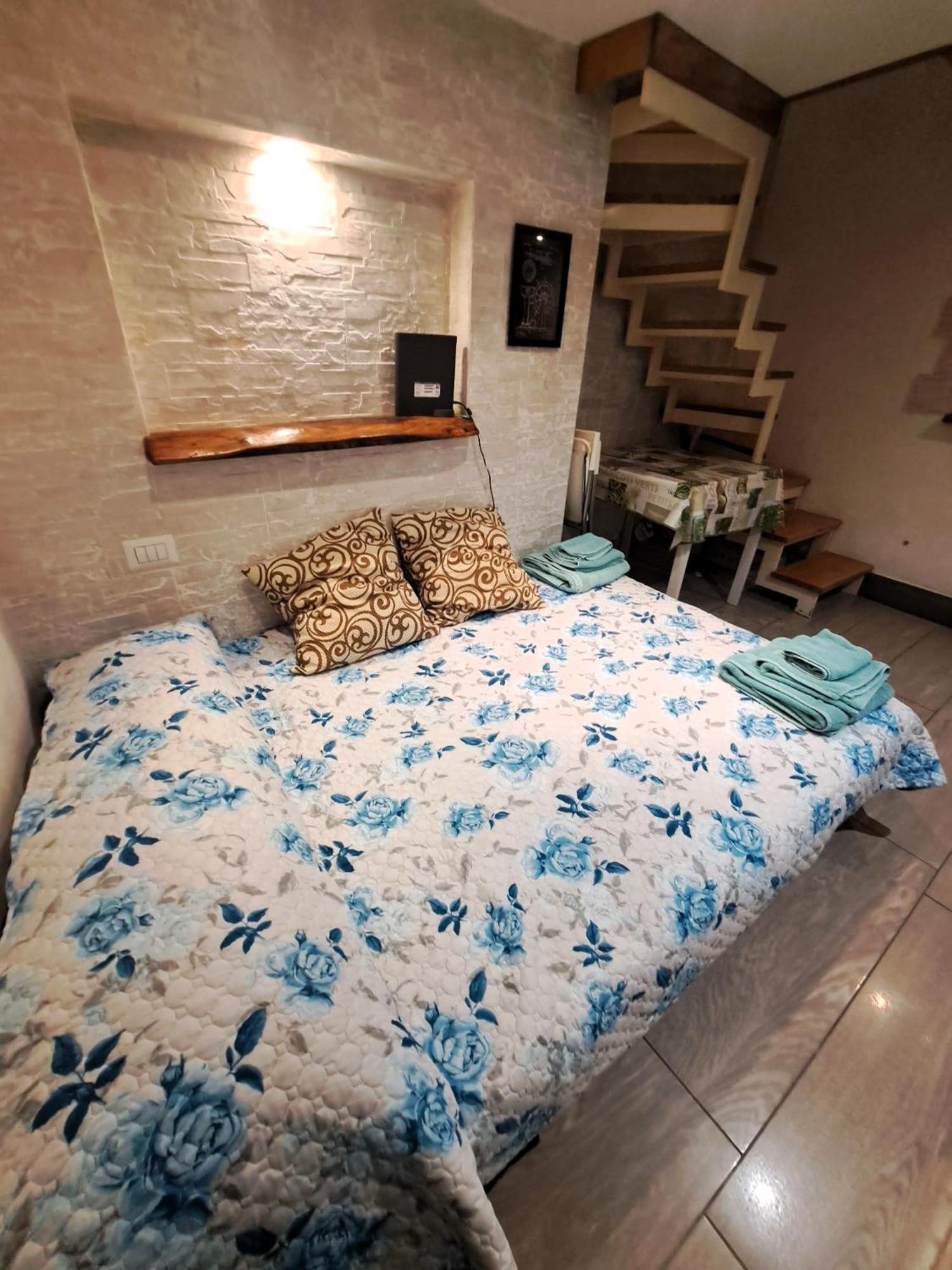 Toledo 27, A Due Passi Da Piazza Del Plebiscito Apartment Naples Exterior photo