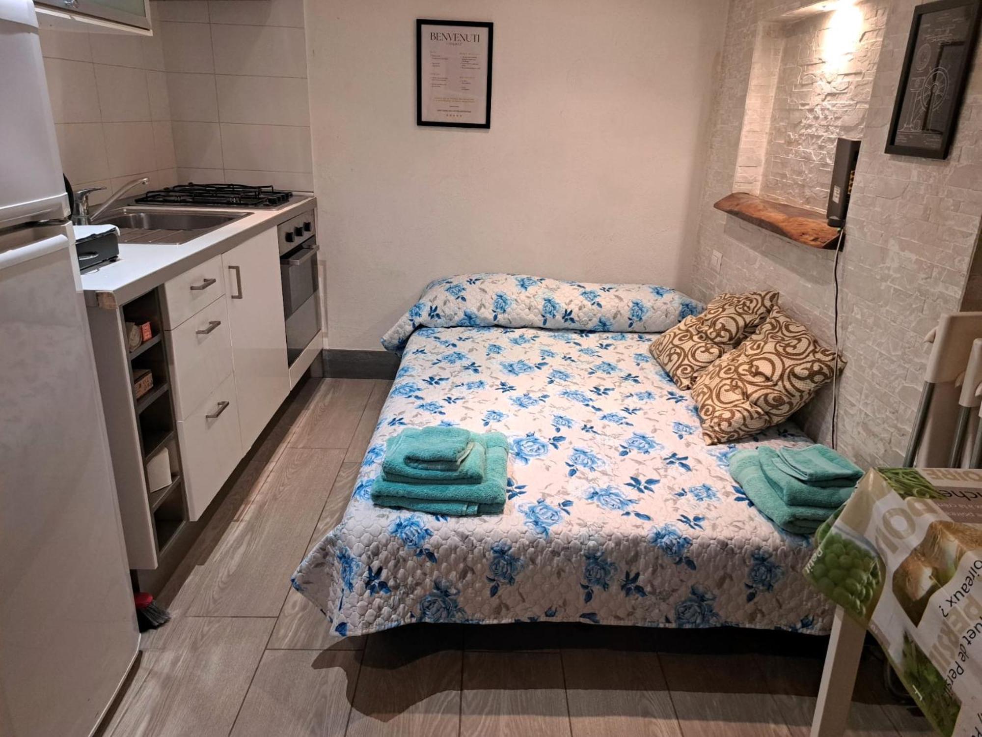 Toledo 27, A Due Passi Da Piazza Del Plebiscito Apartment Naples Exterior photo